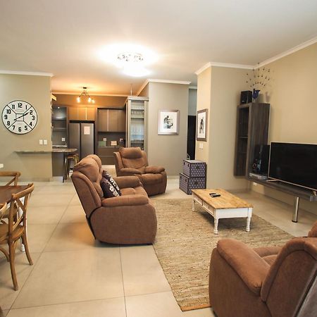 Hnt Atlantic Self Catering Apartment Swakopmund Ngoại thất bức ảnh