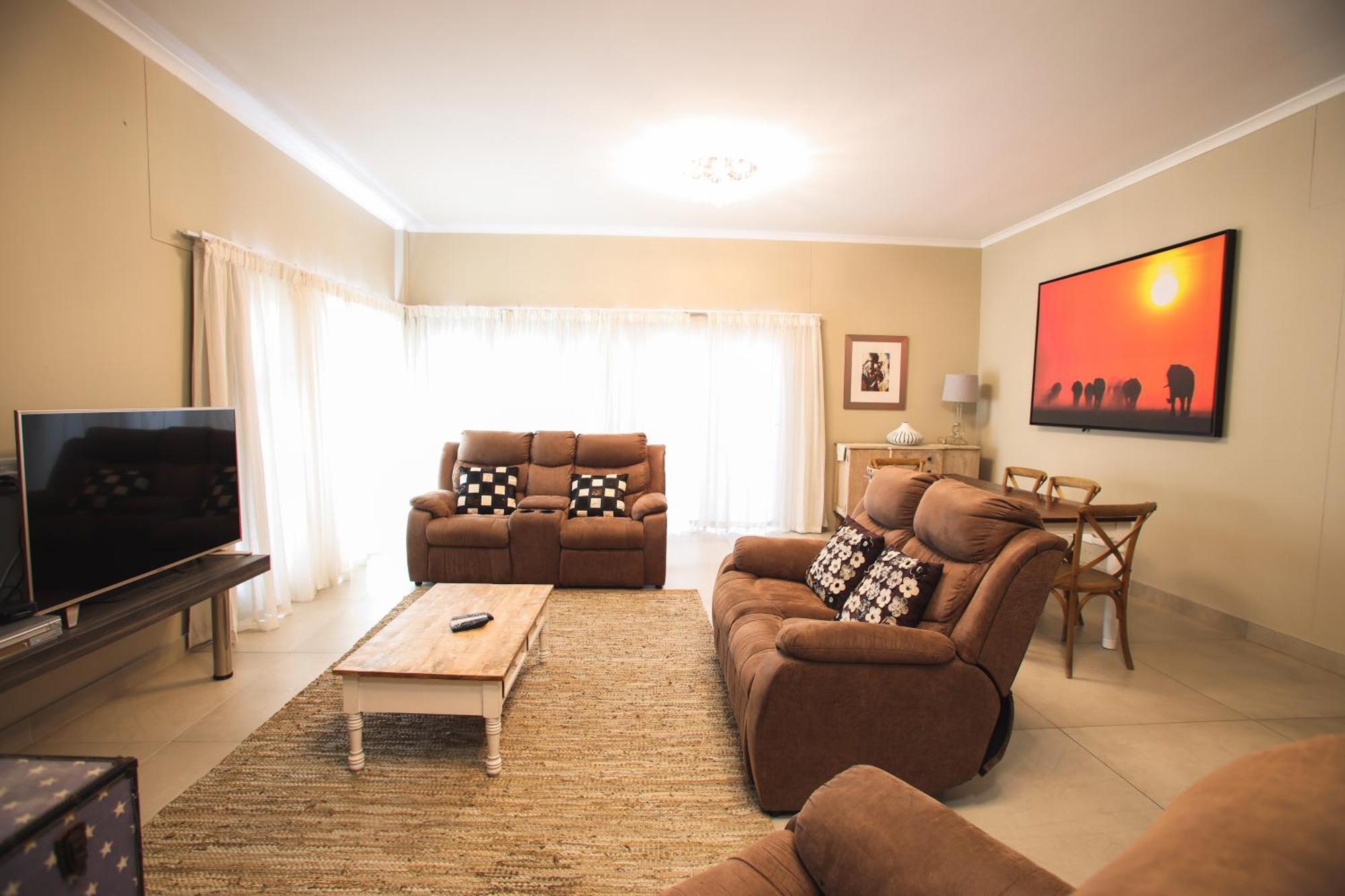 Hnt Atlantic Self Catering Apartment Swakopmund Ngoại thất bức ảnh