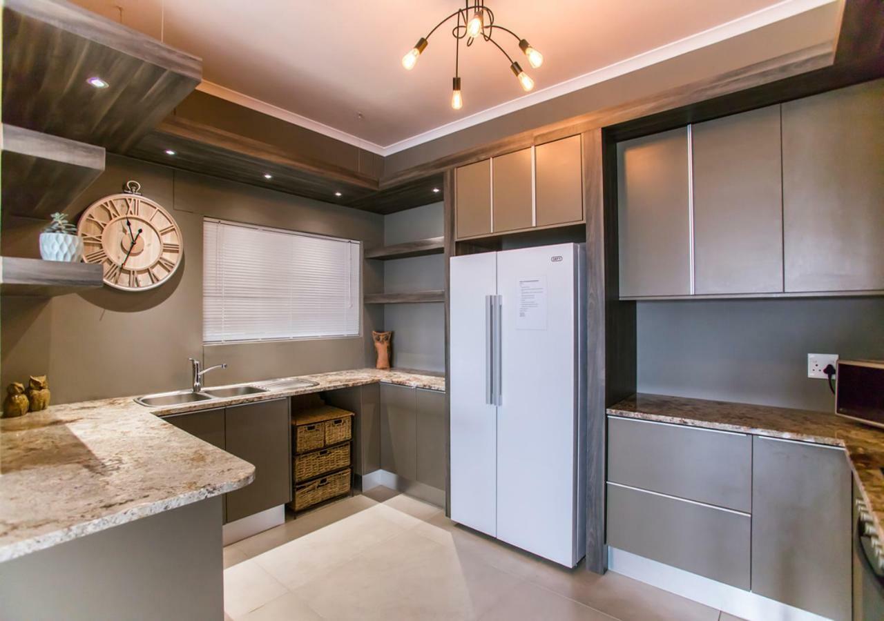 Hnt Atlantic Self Catering Apartment Swakopmund Ngoại thất bức ảnh